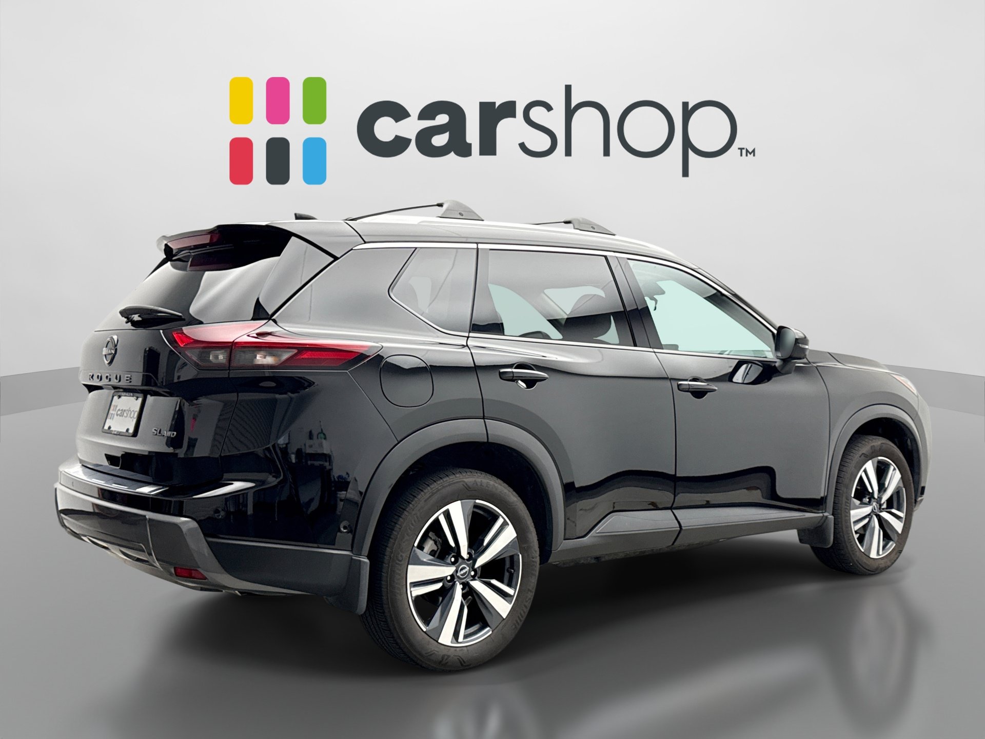 Used 2024 Nissan Rogue SL AWD/4WD image 5