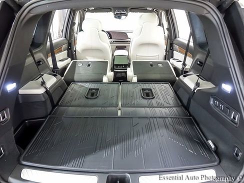 New 2026 Cadillac Vistiq Luxury w/ LPO, Floor Liner Package image 20
