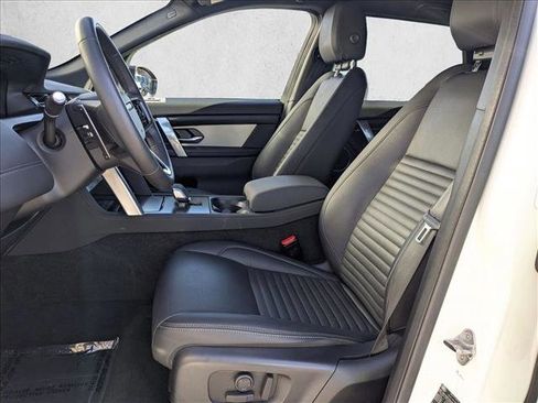Used 2024 Land Rover Discovery Sport Dynamic SE image 17