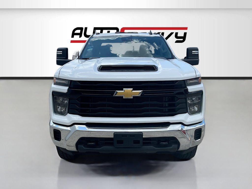 Used 2025 Chevrolet Silverado 3500 W/T w/ WT Convenience Package AWD/4WD image 2