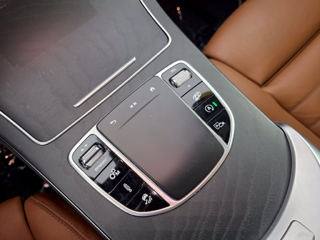 Certified 2022 Mercedes-Benz GLC 43 AMG 4MATIC image 24