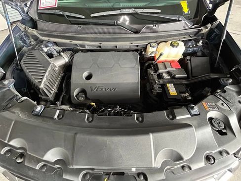 Used 2023 Chevrolet Traverse LT w/ LPO, Floor Liner Package image 18