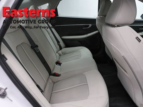 Used 2023 Hyundai Sonata SE FWD image 23