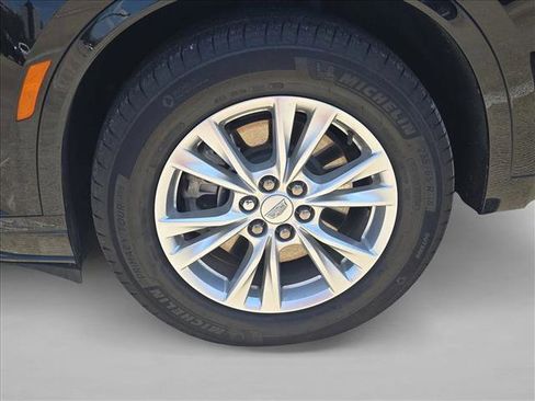 Used 2025 Cadillac XT6 Luxury FWD image 22