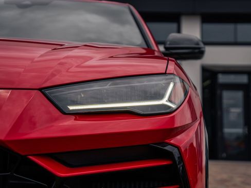 Used 2020 Lamborghini Urus AWD/4WD image 11