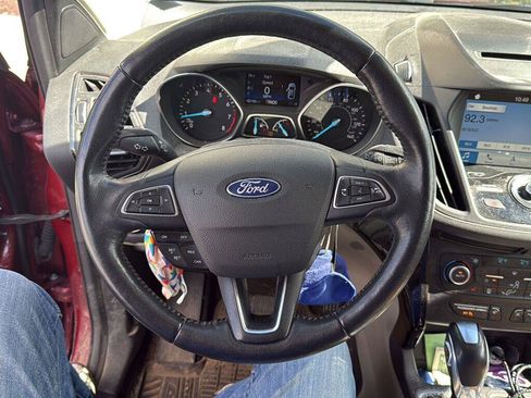 Used 2018 Ford Escape Titanium AWD/4WD image 9