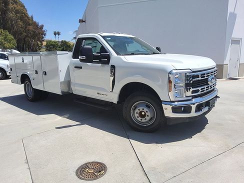 New 2025 Ford F350 XL RWD image 24