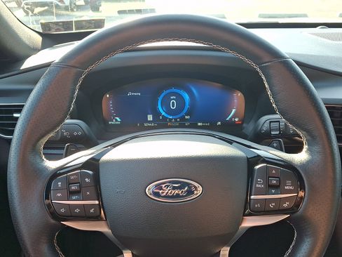 Used 2022 Ford Explorer ST w/ Equipment Group 401A AWD/4WD image 22