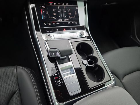 New 2026 Audi Q7 3.0T Premium Plus AWD/4WD image 22
