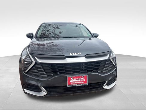 Certified 2024 Kia Sportage LX image 6