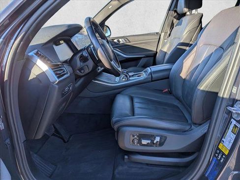 Used 2019 BMW X5 xDrive40i w/ Executive Package image 16