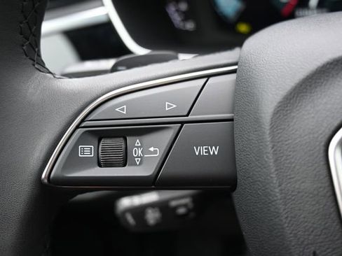 Used 2025 Audi Q3 2.0T Premium AWD/4WD image 37