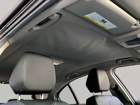 Used 2015 BMW 320i Sedan RWD image 13