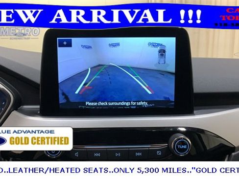 Certified 2022 Ford Escape SEL image 38