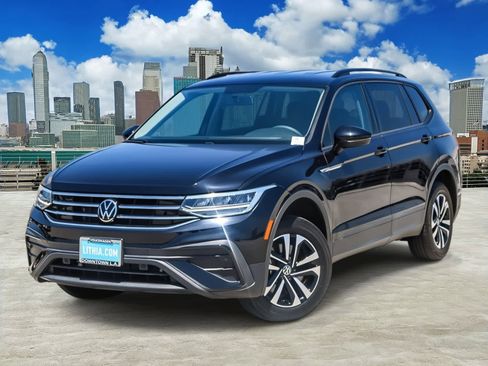 Used 2022 Volkswagen Tiguan S image 1