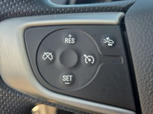 Used 2023 GMC Terrain SLE FWD image 16