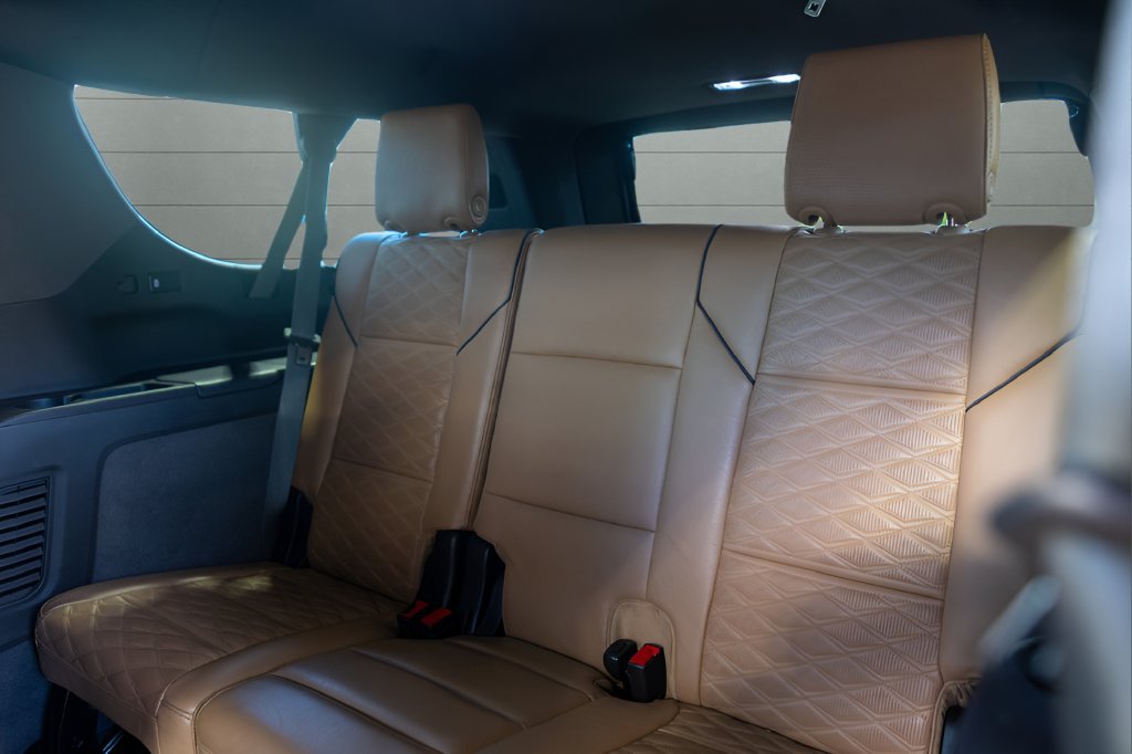 Used 2022 Cadillac Escalade ESV Sport w/ LPO, ONYX Package AWD/4WD image 56