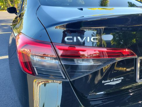 Used 2024 Honda Civic Sport image 12