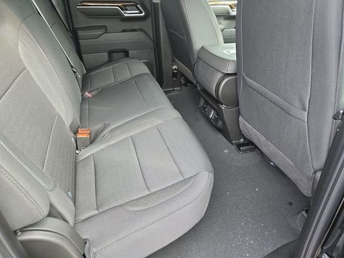 Used 2025 GMC Sierra 1500 Elevation image 26