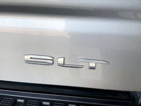 Used 2026 GMC Sierra 1500 SLT AWD/4WD image 7