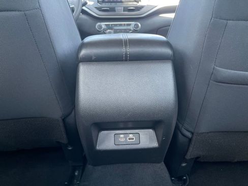 Used 2024 Nissan Altima 2.5 SV FWD image 34
