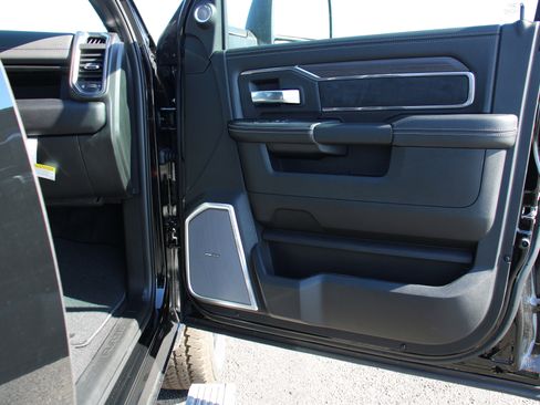 New 2026 RAM 2500 Laramie image 28