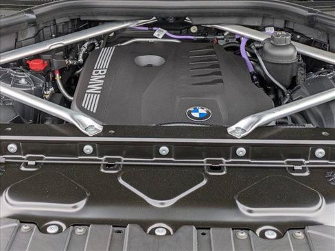 Used 2026 BMW X5 xDrive40i w/ M Sport Package AWD/4WD image 18