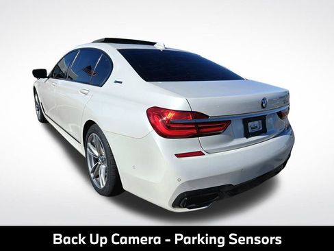 Used 2018 BMW 740e xDrive w/ M Sport Package AWD/4WD image 6