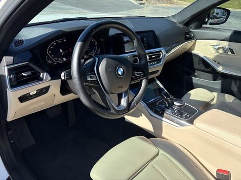 Used 2021 BMW 330i Sedan w/ Convenience Package RWD image 9