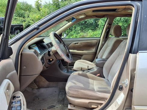 Used 1999 Toyota Camry FWD image 14
