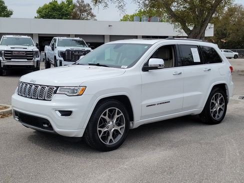 Used 2020 Jeep Grand Cherokee Overland w/ Interior Metal Package AWD/4WD image 3