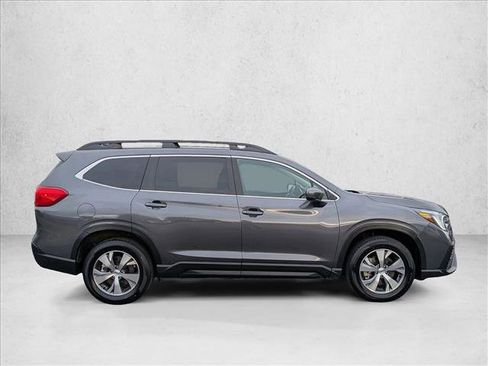 Certified 2024 Subaru Ascent Premium w/ Convenience Package image 4