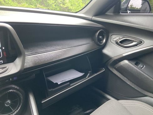 Used 2018 Chevrolet Camaro SS RWD image 35