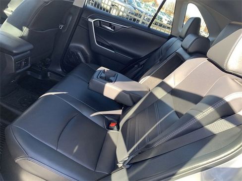 Used 2025 Toyota RAV4 Limited image 10