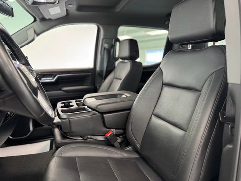 Used 2024 GMC Sierra 1500 SLT image 14