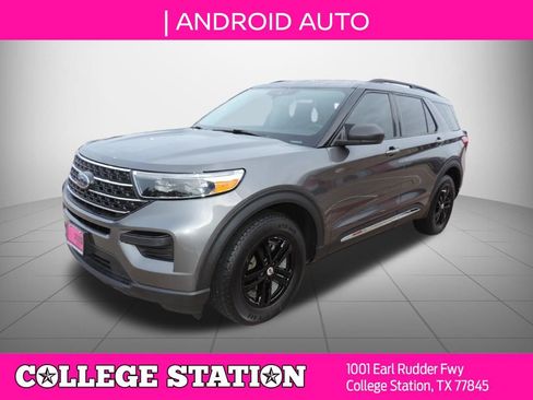 Used 2023 Ford Explorer XLT RWD image 8