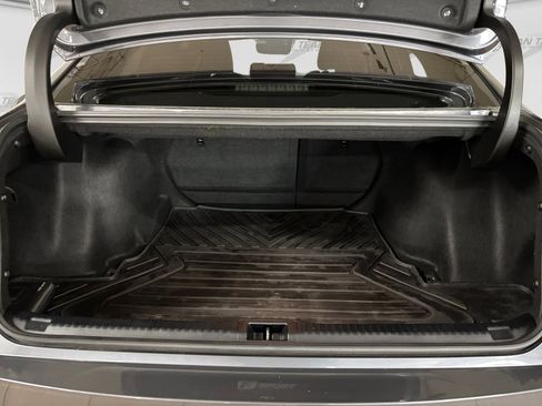 Used 2024 Lexus IS 500 RWD image 17