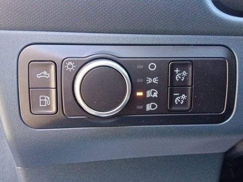 New 2025 Ford Maverick XL image 17