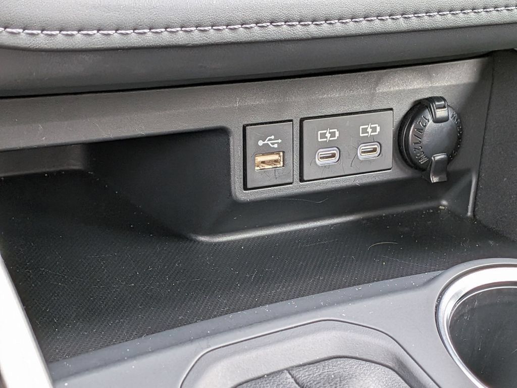 Used 2026 Toyota Highlander XLE AWD/4WD image 34