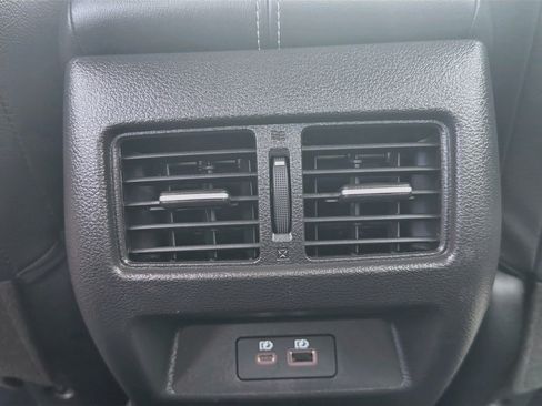 Used 2023 Nissan Altima 2.5 SL FWD image 29
