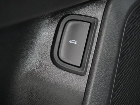 New 2026 Chevrolet Equinox RS w/ Convenience Package III FWD image 15