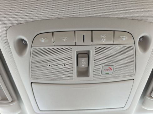 Used 2022 Nissan Armada Platinum w/ Captain's Chairs Package RWD image 36