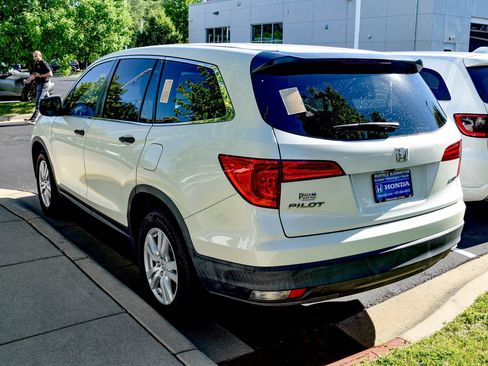 Used 2018 Honda Pilot LX image 18