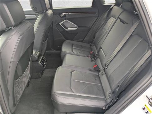 Used 2025 Audi Q3 2.0T Premium AWD/4WD image 17
