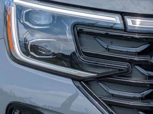 New 2026 Volkswagen Atlas Cross Sport SEL R-Line AWD/4WD image 10