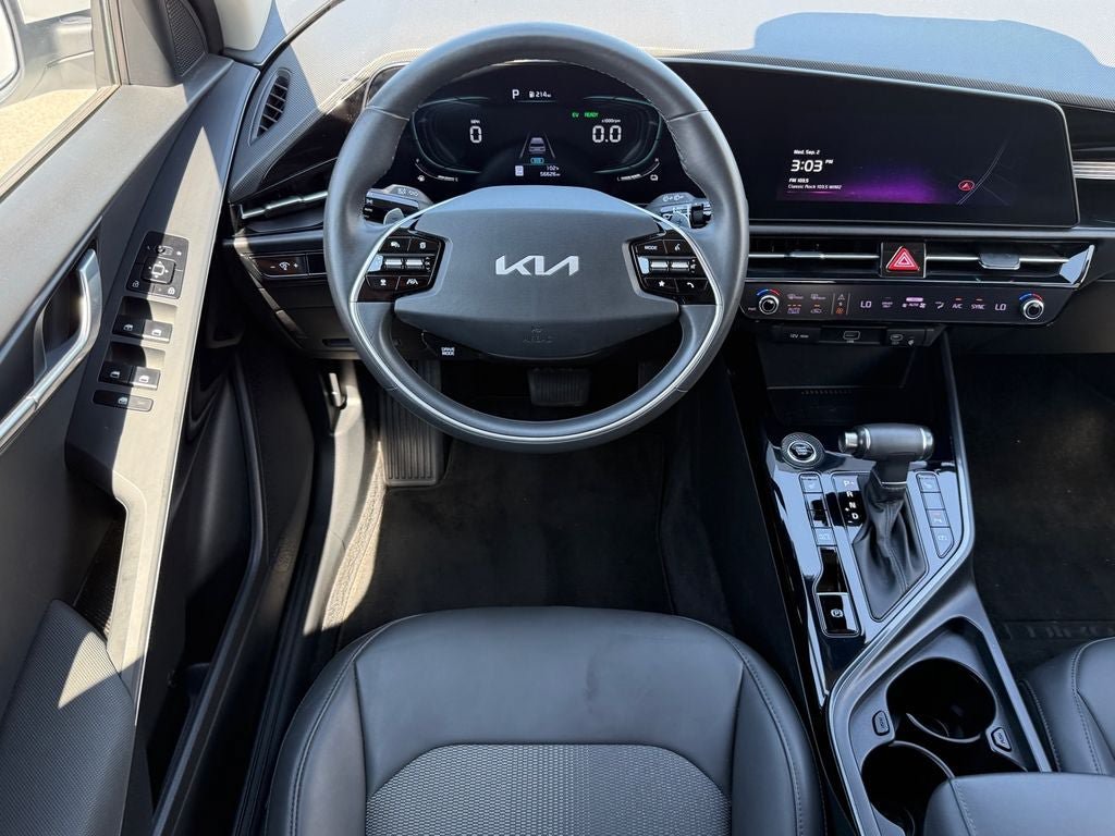 Used 2023 Kia Niro EX FWD image 17
