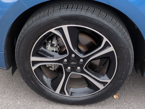 Used 2019 Ford Edge ST w/ Convenience Package image 13