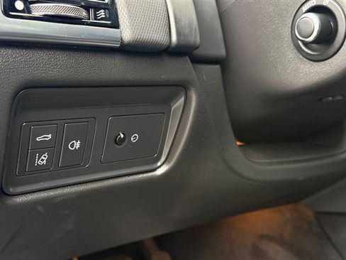 Used 2018 Jaguar F-TYPE Coupe image 15