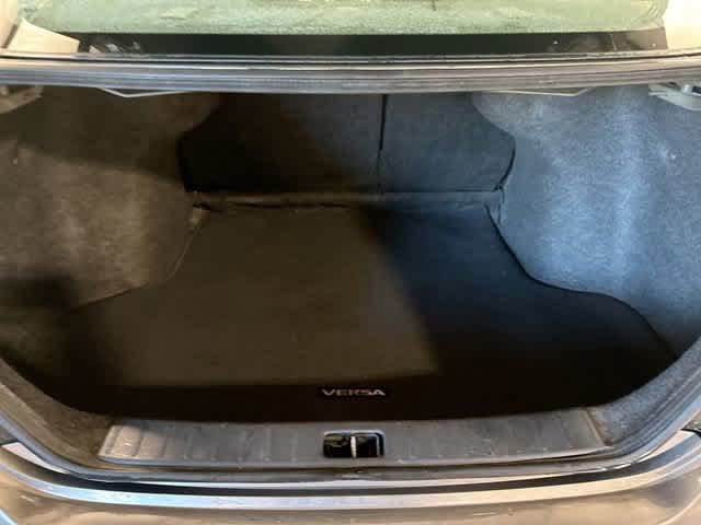 Used 2014 Nissan Versa SV w/ Convenience Package FWD image 21