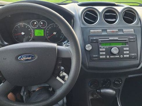 Used 2010 Ford Transit Connect XLT FWD image 17